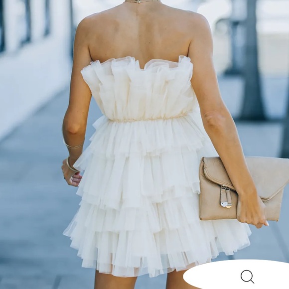 Amazing poofy tulle dress size small color off white - Picture 2 of 6